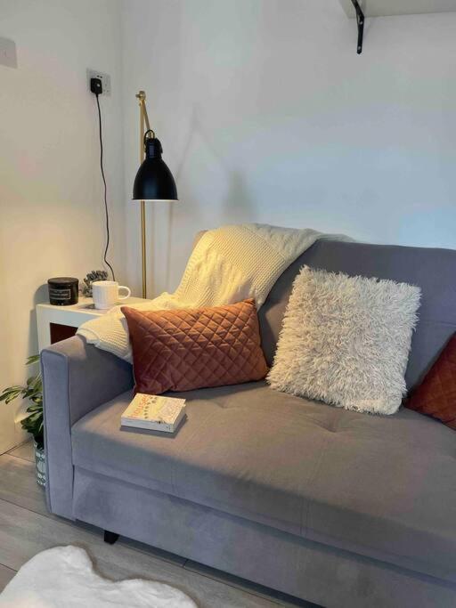 One Bedroom Putney Village Flat Londen Buitenkant foto